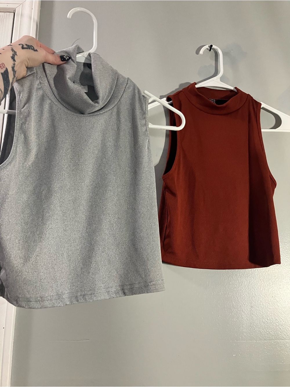 Amazon Sleeveless Mock Neck Tank Top in Gray and Rust